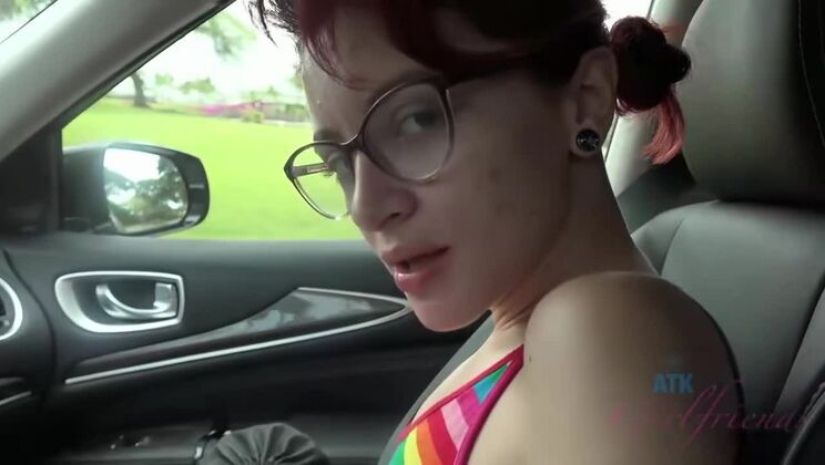 [ATKGirlfriends] - Squirt Queen Lola Fae Does it on the Cliffs - Lola Fae