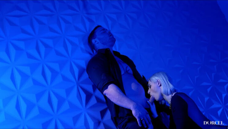 [DorcelClub] - Lingerie & Fetish Play - Christy White Gets Wild - Christy White - James Duval