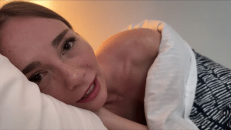 [PerfectGirlfriend] - The Sneaky Roommate’s Naughty Blowjob Session - Tess Thompson