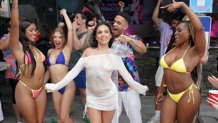 [RKPrime] - Public Titty Fuck & Cumshot With Athletic Ballerina - Mike Ox - Mira Luv